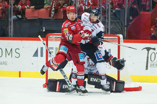 MoDos Adam Pettersson och Linköpings William Worge Kreü