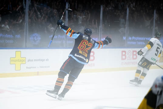 Djurgårdens Wiktor Nilsson jublar