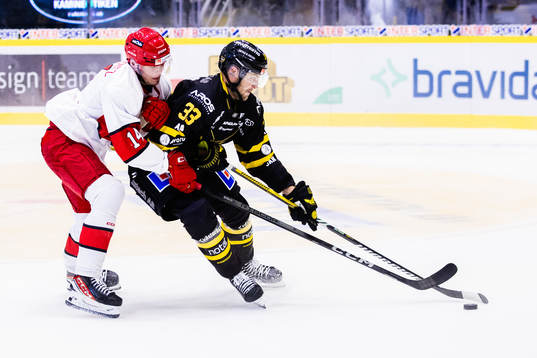 Almtunas Alexander Ljungkrantz och Västerås Oliver Bohm