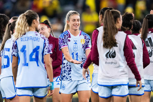 Alexia Putellas of Spain celebrates with team mates