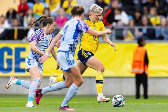 Lina Hurtig of Sweden and Ona Batlle and Laia Aleixandri