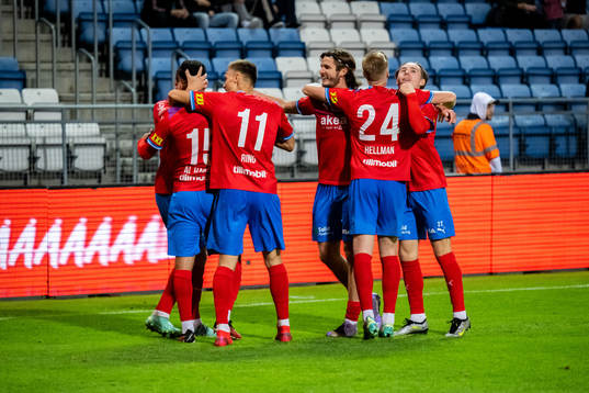 Helsingborgs spelarna jublar efter 1-0