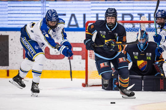 Leksands Lore Baudrit och Djurgårdens Linnea Natt Och Dag