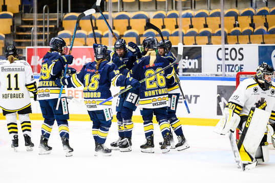 HV71s Emmi Rakkolainen jublar