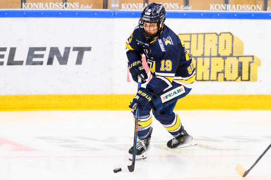 HV71s Klara Seroiszkova