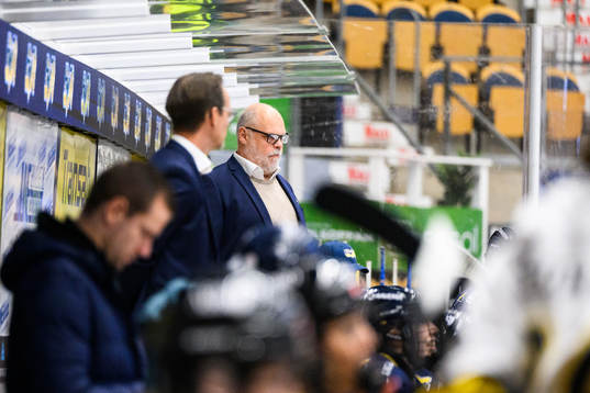 HV71s tränare Ulf Hall