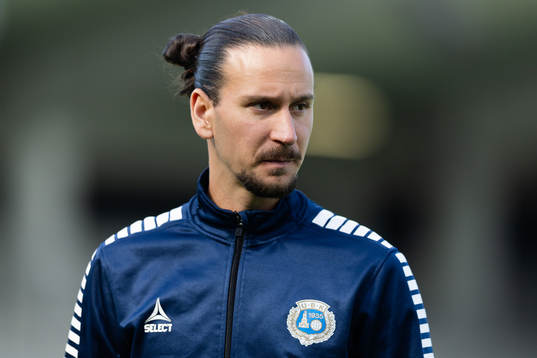 Utsiktens Edin Hamidovic innan fotbollsmatchen i Superettan