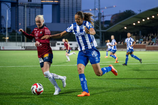 Örgrytes Ebba Abrahamsson och IFK Göteborgs Malva Larsson