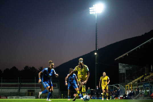 Arianna Caruso of Italy ans Madelen Janogy of Sweden