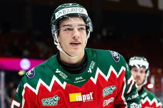 Frölundas David Edstrom jublar