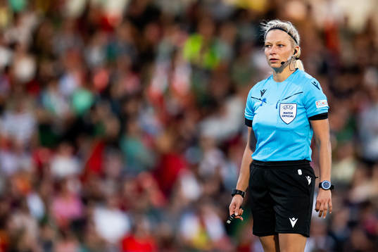 Referee Ewa Augustyn
