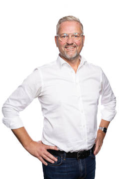 Johan Lindvall, Generalsekreterare, poserar för porträtt