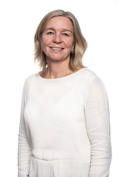 Projektledare Digital Utveckling Ylva Ring poserar för porträtt