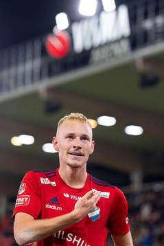 Östers Adam Bergmark Wiberg jublar efter sitt 1-0 mål