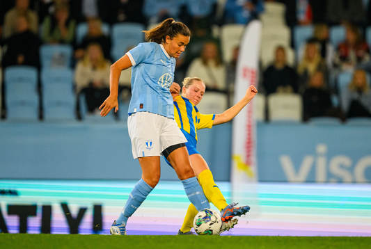 Malmö FFs Anna Welin och Eskilsminnes Lovisa Pigg