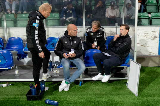 GIF Sundsvalls assisterande tränare Benny Matsson, Joel Cedergren och tränare Douglas Jakobsen
