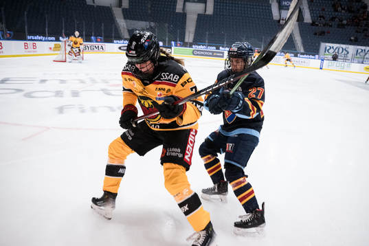Luleås Tilde Sjödin och Djurgårdens Alice Wallin