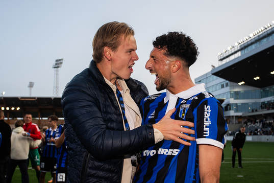 Sirius Jakob Tånnander och Wessam Abou Ali jublar