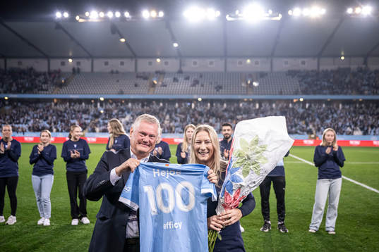 Madeleine Hejde uppmärksammas för 100 spelade matcher i