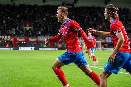 Helsingborgs Erik Ring jublar efter 4-0