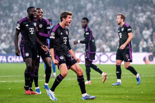 Thomas Muller of Bayern Munich celebrates after 1-2 by Mathys Tel (not pictured)