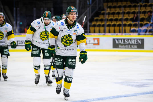 Björklövens Kim Johansson jublar