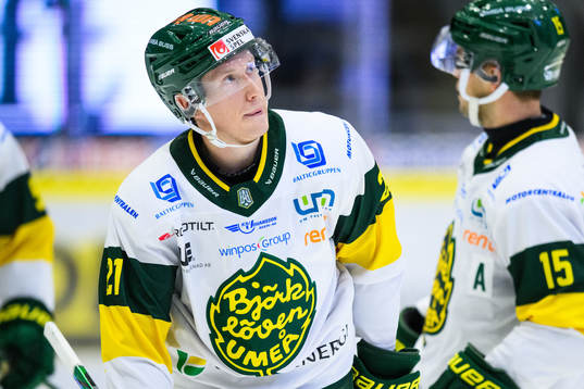 Björklövens Myles Powell jublar
