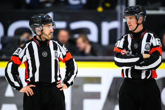 Domare Mattias Enroth och Stefan Johansson