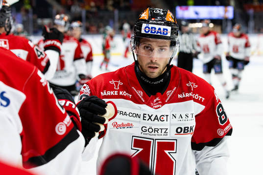 Örebros Mathias Bromé jublar