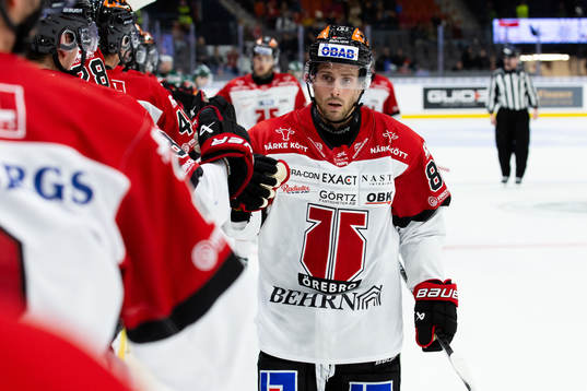 Örebros Mathias Bromé jublar