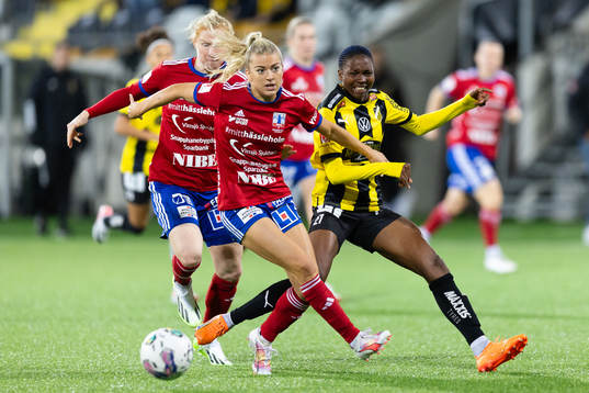 Vittsjös Charlotte Grant och Häckens Aisha Masaka