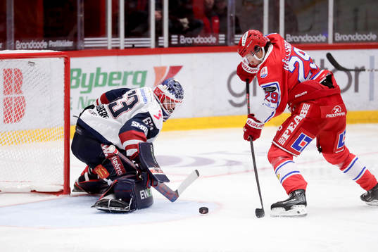Linköpings målvakt Marcus Högberg och Timrås Filip