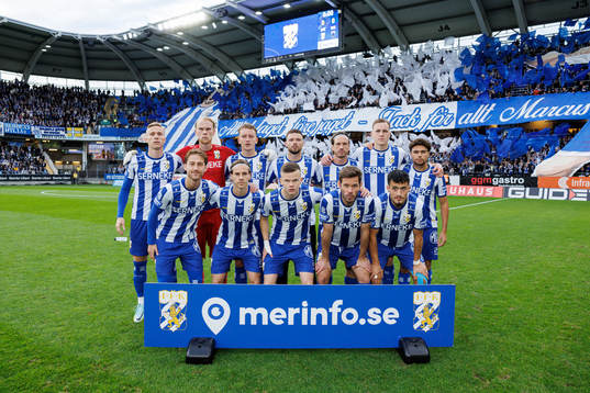 IFK Göteborgs startelva med Marcus Berg innan fotbollsmatchen i Allsvenskan mellan IFK Göteborg och Sirius den 7 oktober 2023 i Göteborg. 
