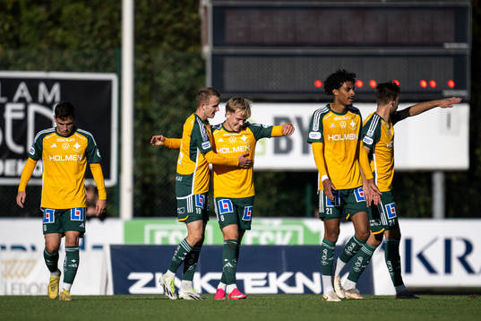 IFK Norrköpings Isak Andri Sigurgeirsson jublar