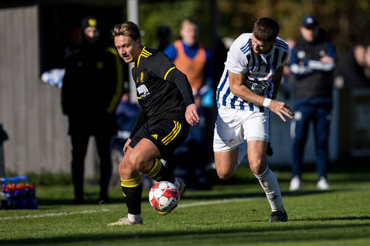 Växjö Norras Jacob Croby Edh och IFK Karlshamns Karl Lindqvist