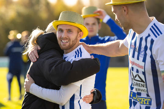 IFK Karlshamns Lukas Jönsson jublar