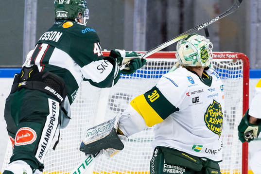 Björklövens målvakt Joona Voutilainen när Tingsryds