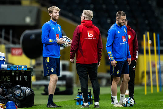 Filip Helander and Mattias Svanberg of the Swedish national football team at a training session