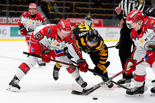 Frölundas Gustav Rydahl och Skellefteås Linus Lindström