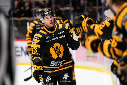 Skellefteås Filip Sandberg jublar