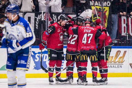 IF Malmö Redhawks William Von Barnekow jublar med