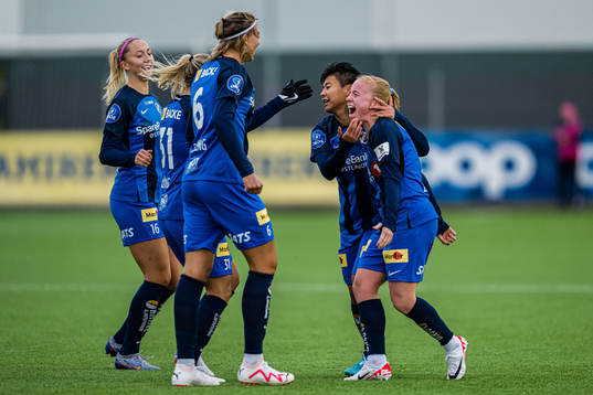 Thea Loennecken of Stabæk celebrates after scoring a disallowed goal
