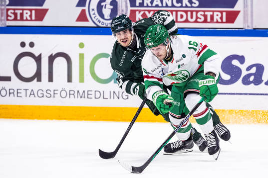 Färjestads Michael Lindqvist och Rögles Valtteri Viljanen