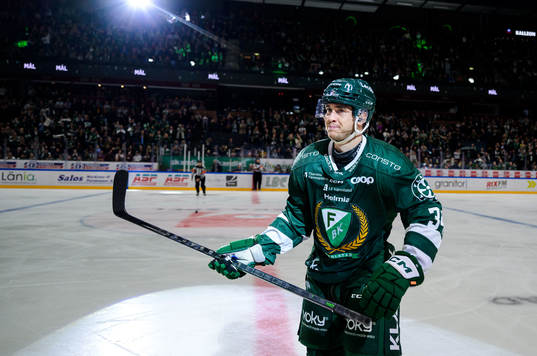 Färjestads Michael Lindqvist jublar