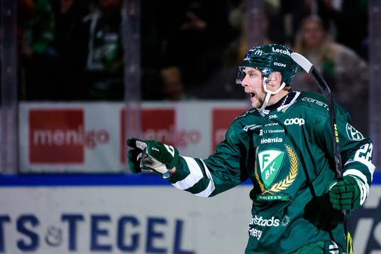 Färjestads Per Åslund jublar