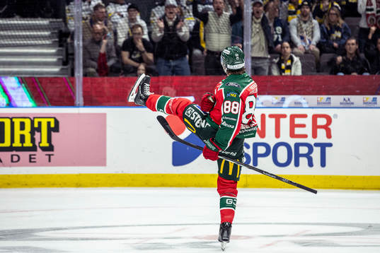 Frölunda HCs Malte Strömwall jublar
