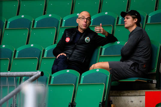 Rögles klubbdirektör Daniel Koch och Erlend Lesund på