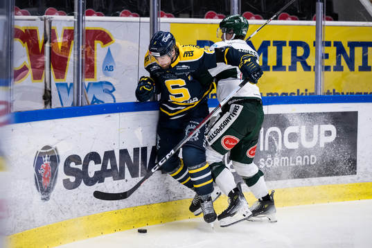 Södertäljes Olli Vainio och Tingsryds Melker Eriksson