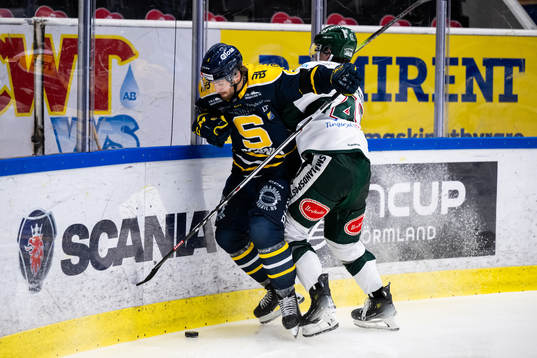 Södertäljes Olli Vainio och Tingsryds Melker Eriksson