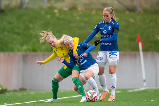 Bollstanäs Moa Liwendahl mot Trelleborgs Lova Sternfeldt